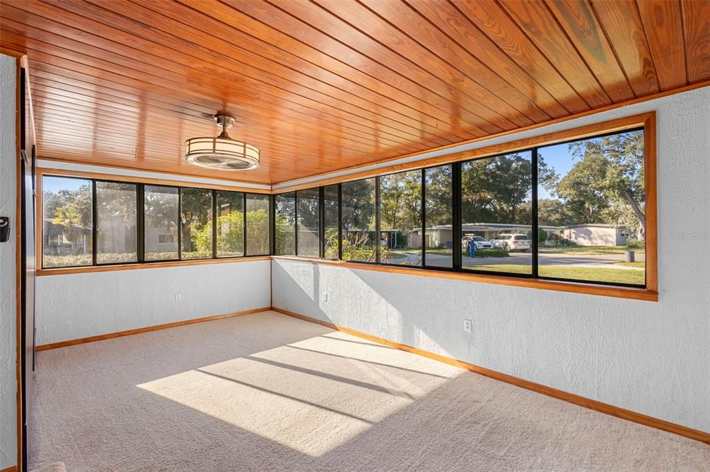 На продажу: $240,000 (3 спален, 1 ванн, 1538 Квадратных фут)