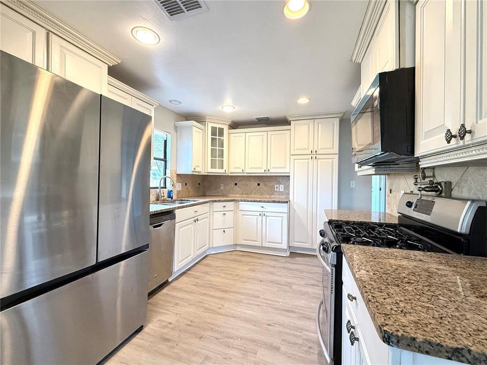 En Venta: $320,000 (2 camas, 2 baños, 1142 Pies cuadrados)