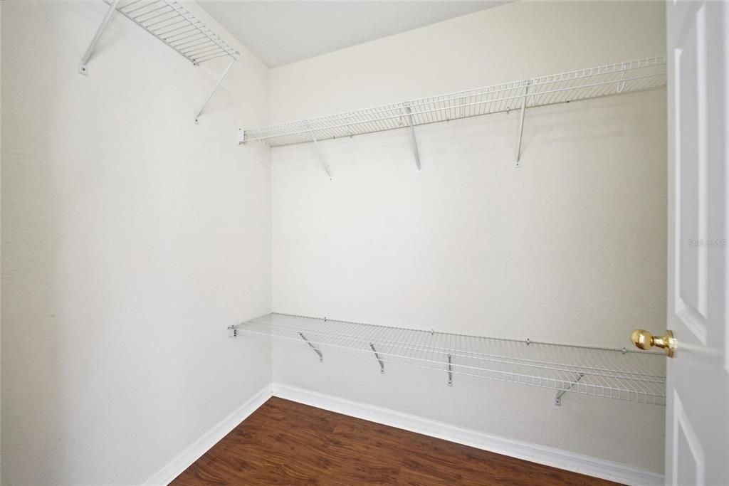 待售: $276,000 (2 贝兹, 2 浴室, 1350 平方英尺)