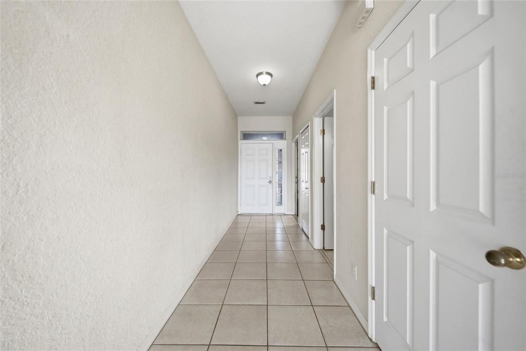 待售: $276,000 (2 贝兹, 2 浴室, 1350 平方英尺)