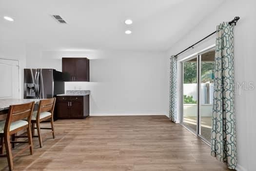 待售: $372,500 (4 贝兹, 2 浴室, 1867 平方英尺)