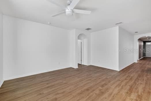 待售: $372,500 (4 贝兹, 2 浴室, 1867 平方英尺)