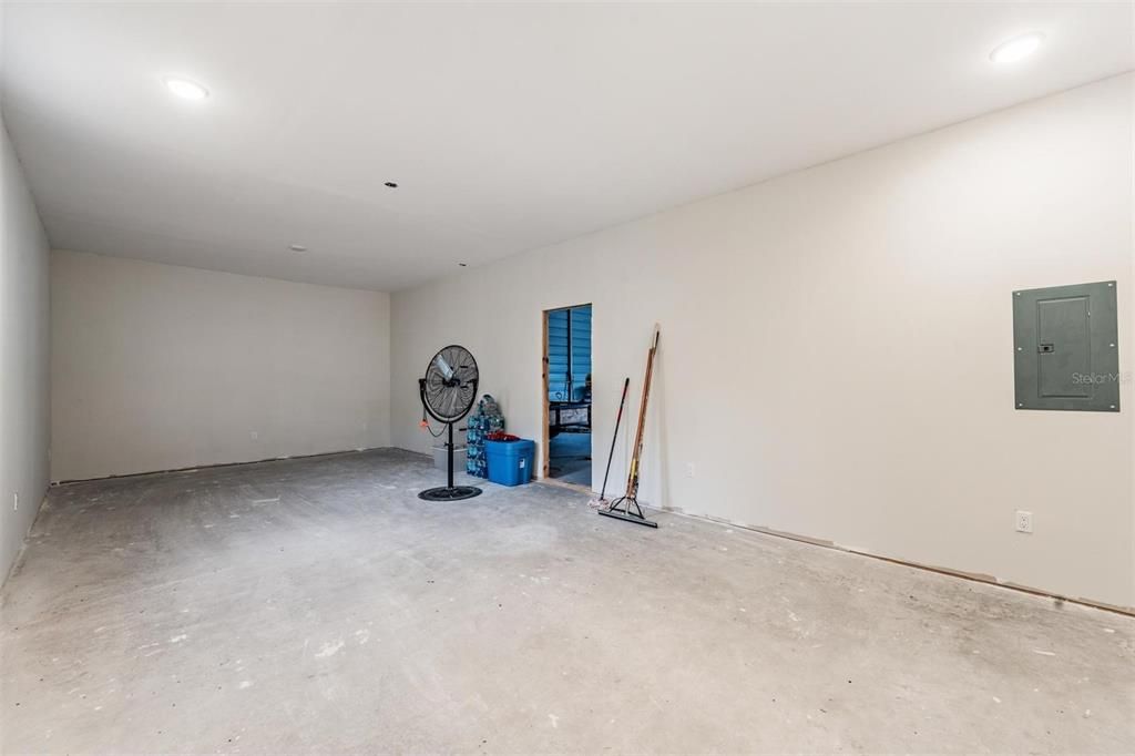 На продажу: $620,000 (2 спален, 2 ванн, 1200 Квадратных фут)