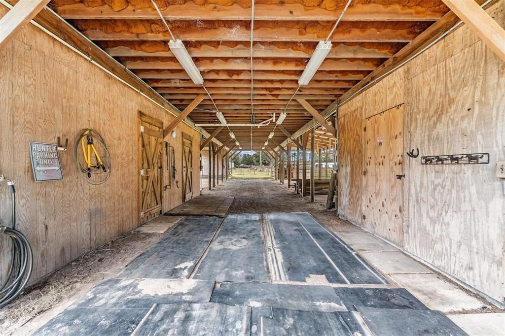 На продажу: $620,000 (2 спален, 2 ванн, 1200 Квадратных фут)