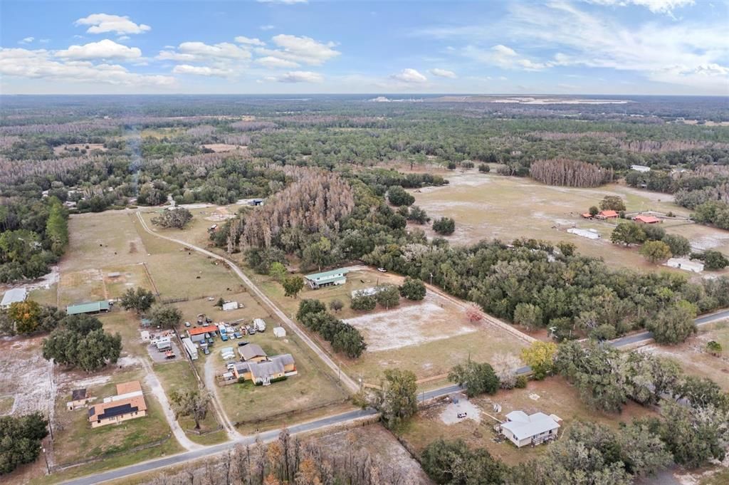 На продажу: $620,000 (2 спален, 2 ванн, 1200 Квадратных фут)