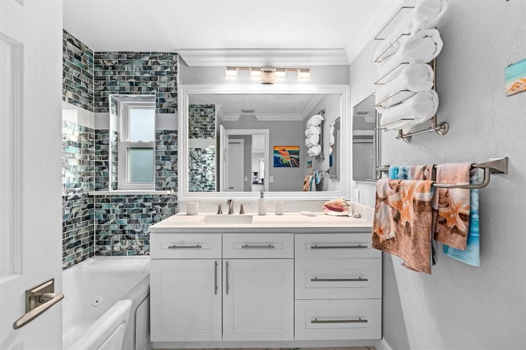 待售: $860,000 (4 贝兹, 3 浴室, 2462 平方英尺)