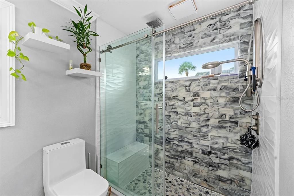 待售: $860,000 (4 贝兹, 3 浴室, 2462 平方英尺)