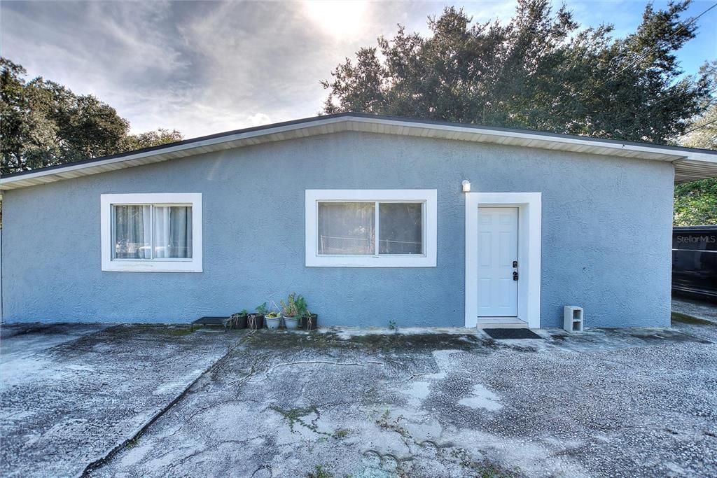 For Sale: $255,000 (3 beds, 2 baths, 1040 Square Feet)
