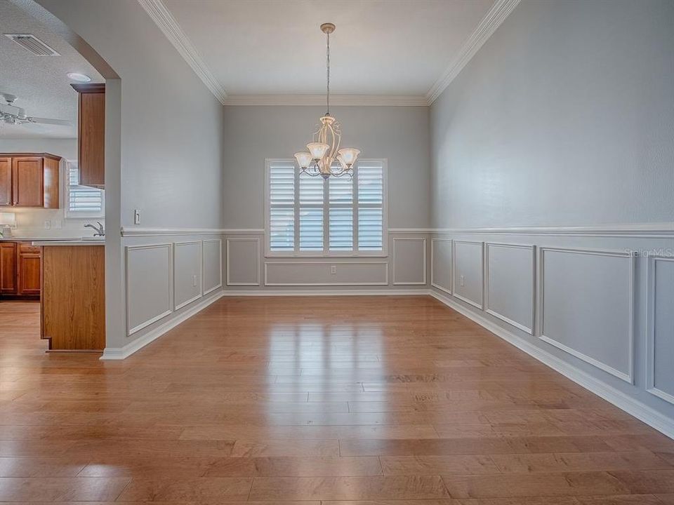 На продажу: $409,900 (3 спален, 2 ванн, 1861 Квадратных фут)