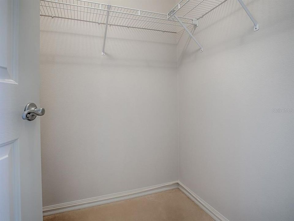 На продажу: $409,900 (3 спален, 2 ванн, 1861 Квадратных фут)