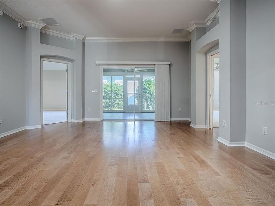 На продажу: $409,900 (3 спален, 2 ванн, 1861 Квадратных фут)