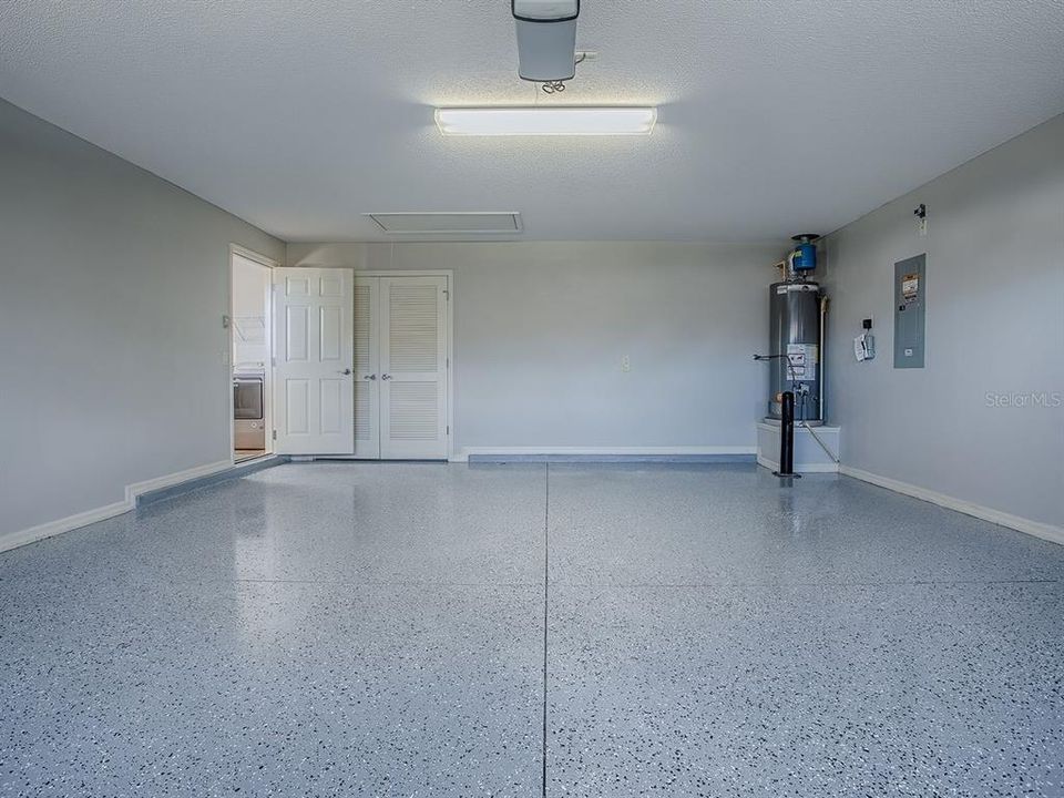 На продажу: $409,900 (3 спален, 2 ванн, 1861 Квадратных фут)