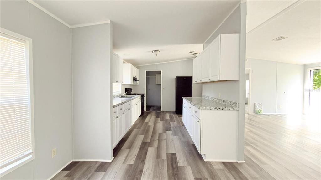 En Venta: $250,000 (3 camas, 2 baños, 1404 Pies cuadrados)