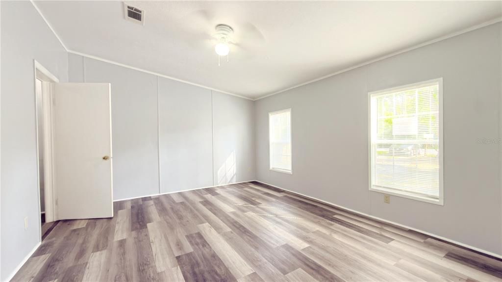 En Venta: $250,000 (3 camas, 2 baños, 1404 Pies cuadrados)