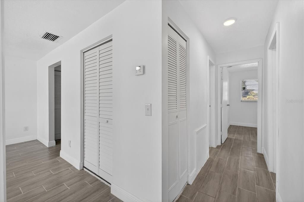 For Sale: $289,900 (3 beds, 2 baths, 1358 Square Feet)