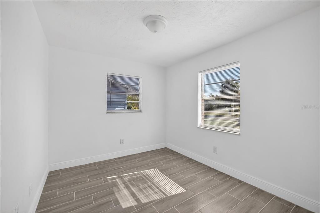 For Sale: $289,900 (3 beds, 2 baths, 1358 Square Feet)