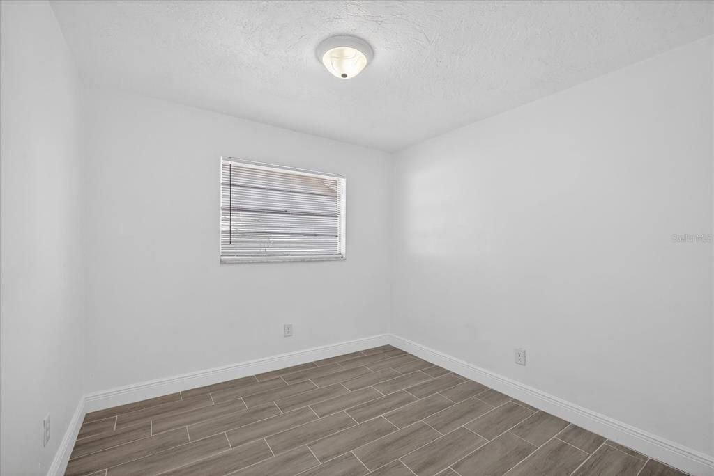 For Sale: $289,900 (3 beds, 2 baths, 1358 Square Feet)