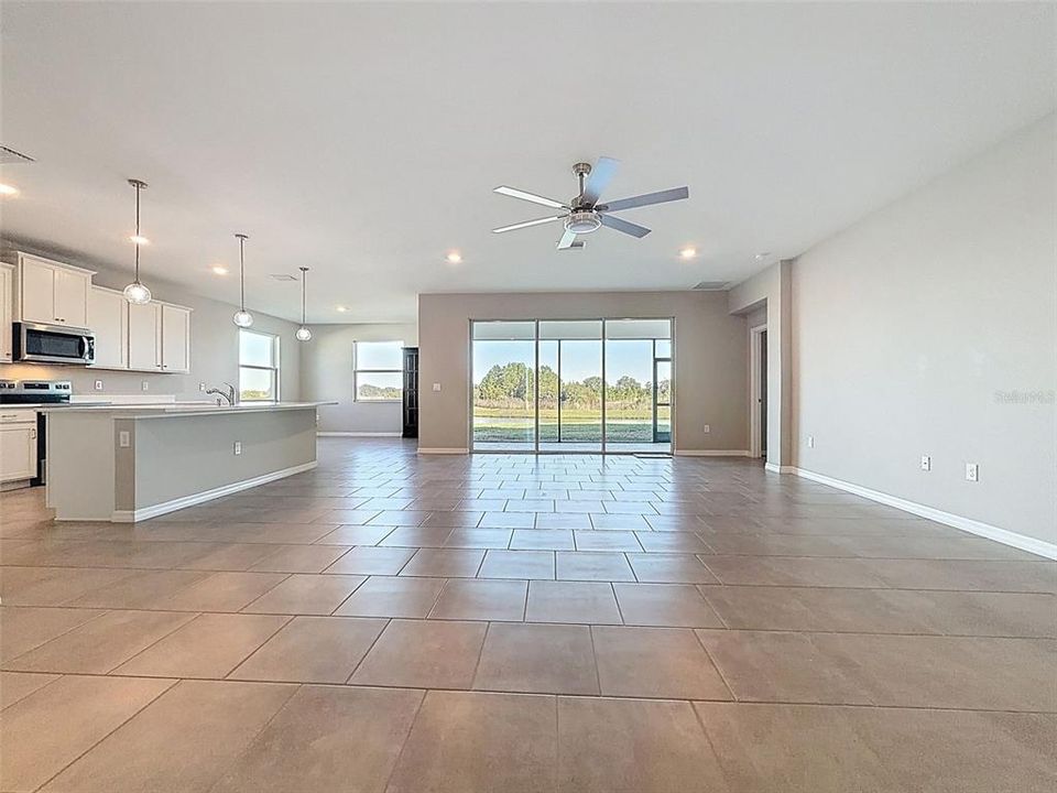 待售: $549,900 (4 贝兹, 3 浴室, 2528 平方英尺)