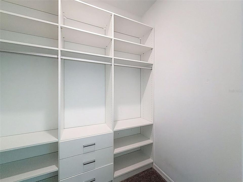 待售: $549,900 (4 贝兹, 3 浴室, 2528 平方英尺)