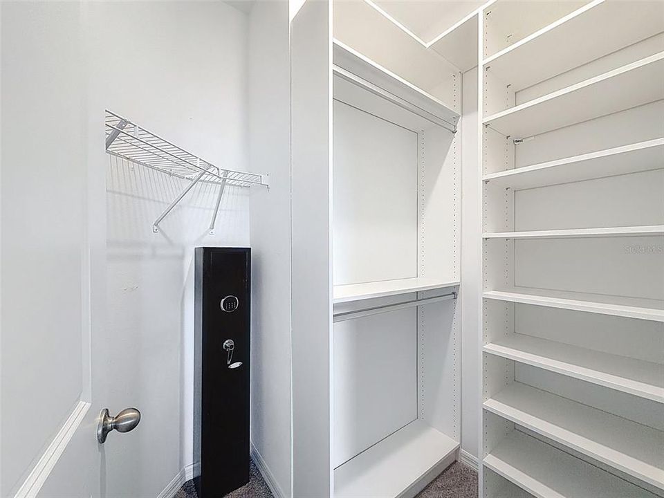 待售: $549,900 (4 贝兹, 3 浴室, 2528 平方英尺)