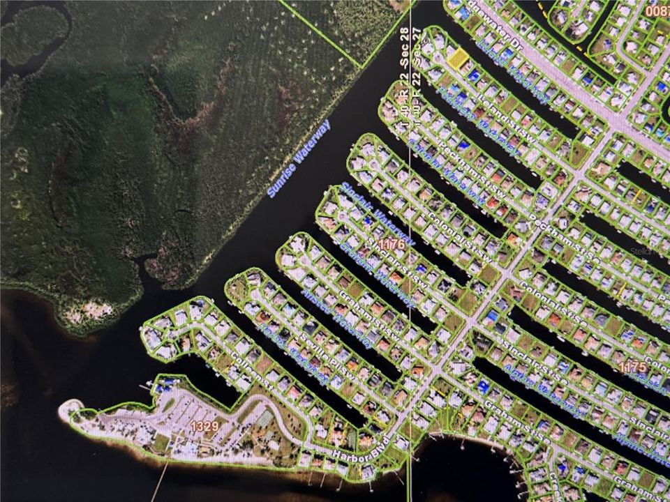 待售: $259,900 (0.23 acres)