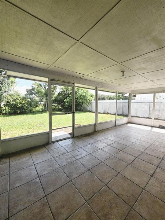 For Rent: $1,625 (3 beds, 2 baths, 1293 Square Feet)