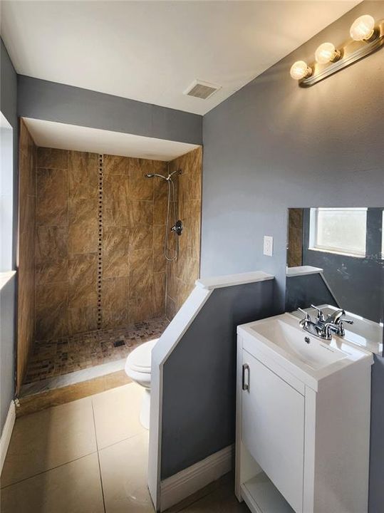 For Rent: $1,625 (3 beds, 2 baths, 1293 Square Feet)