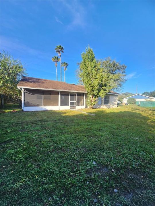 For Rent: $1,625 (3 beds, 2 baths, 1293 Square Feet)