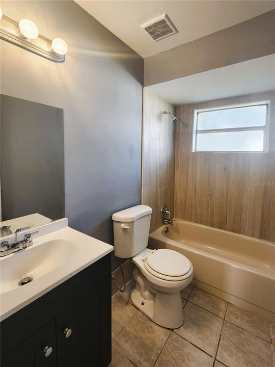 For Rent: $1,625 (3 beds, 2 baths, 1293 Square Feet)
