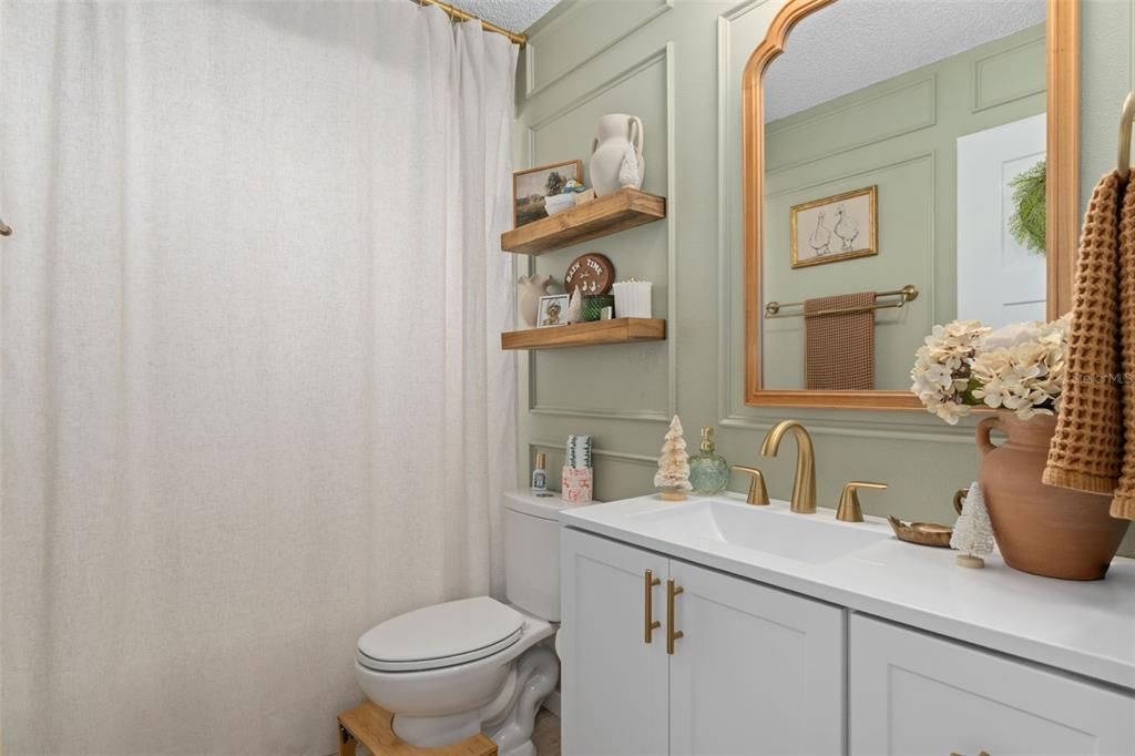 For Sale: $265,000 (2 beds, 2 baths, 1274 Square Feet)