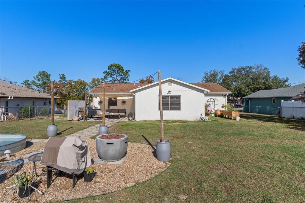 For Sale: $265,000 (2 beds, 2 baths, 1274 Square Feet)