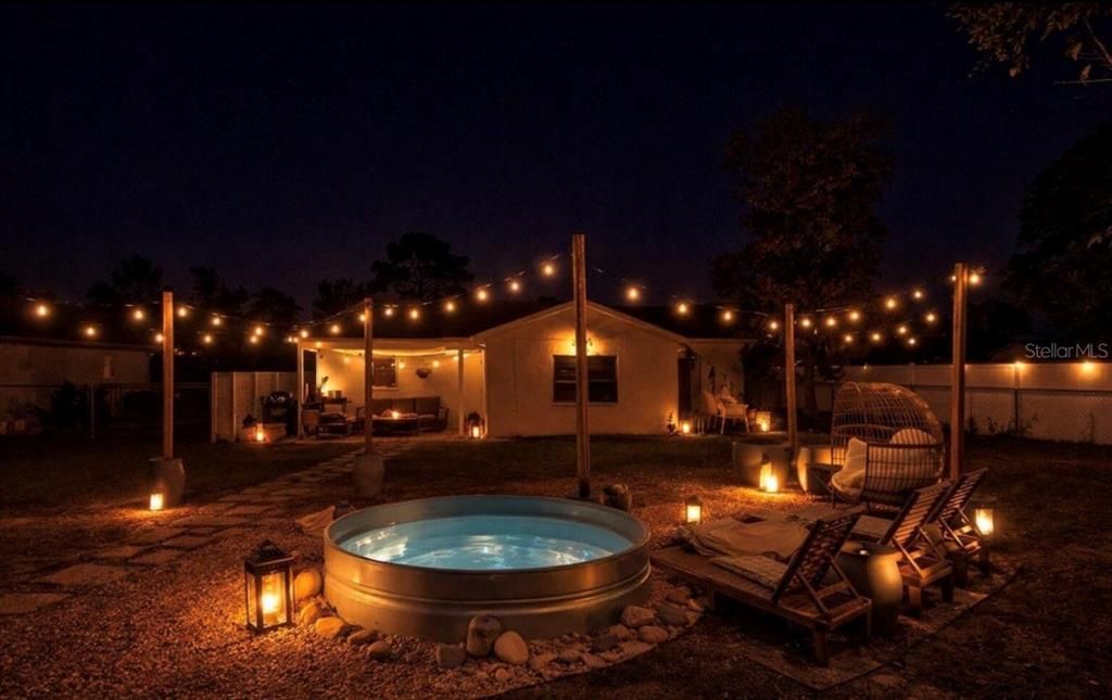 For Sale: $265,000 (2 beds, 2 baths, 1274 Square Feet)