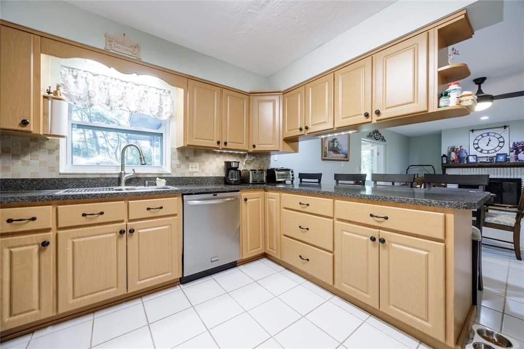 For Sale: $374,000 (4 beds, 2 baths, 1570 Square Feet)