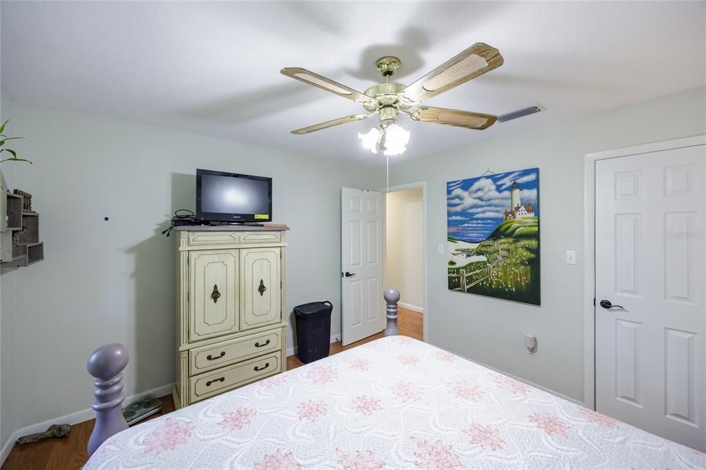 For Sale: $374,000 (4 beds, 2 baths, 1570 Square Feet)