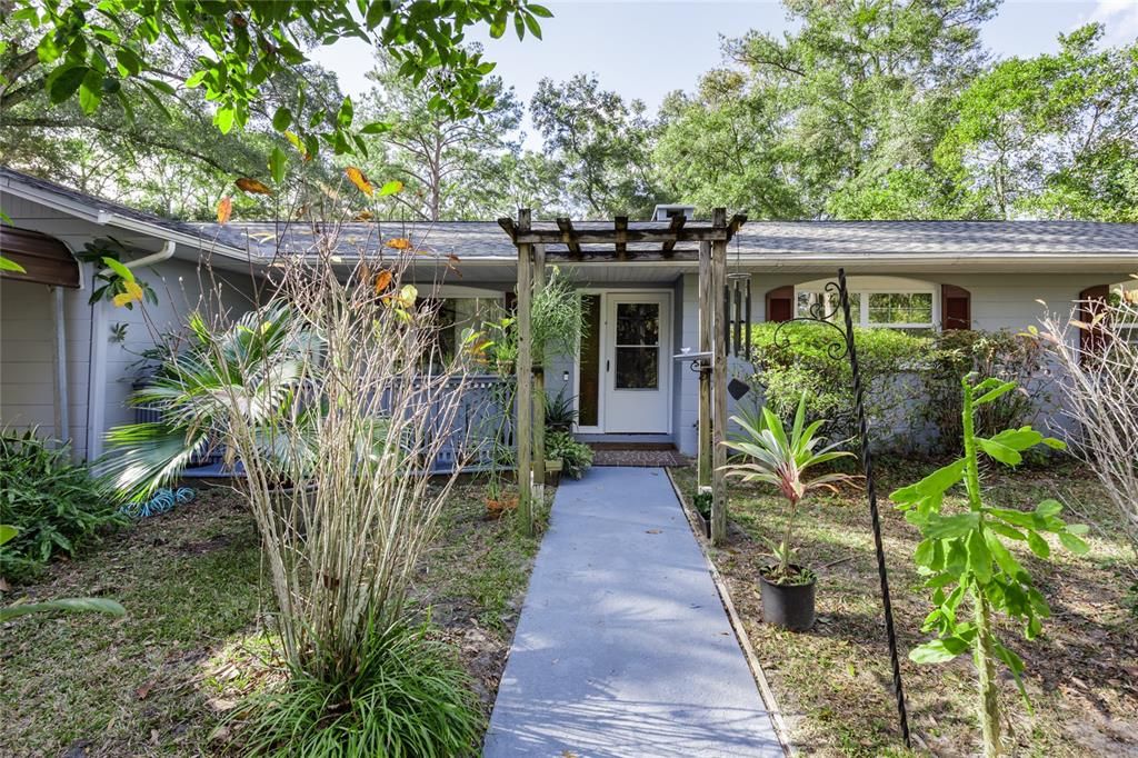 For Sale: $374,000 (4 beds, 2 baths, 1570 Square Feet)