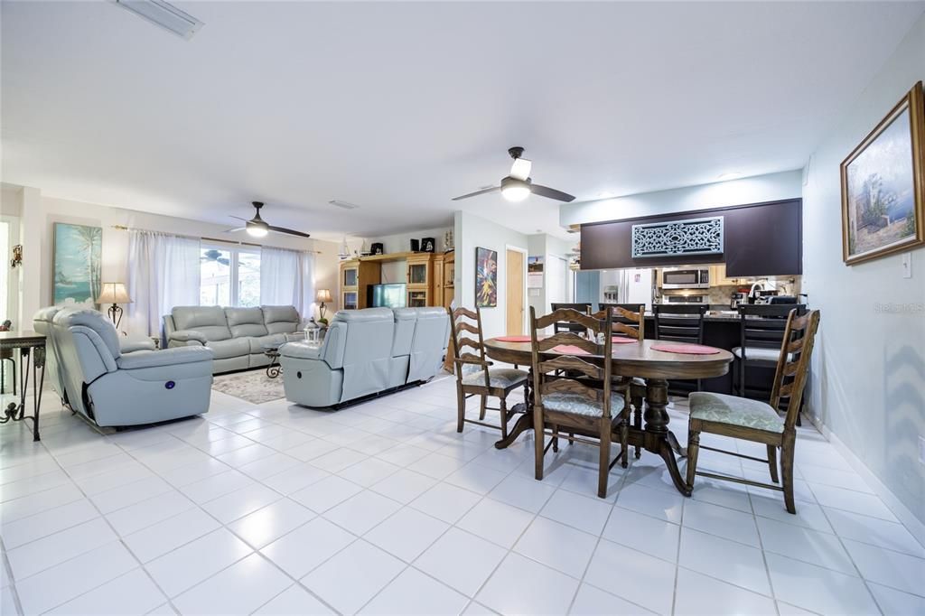For Sale: $374,000 (4 beds, 2 baths, 1570 Square Feet)