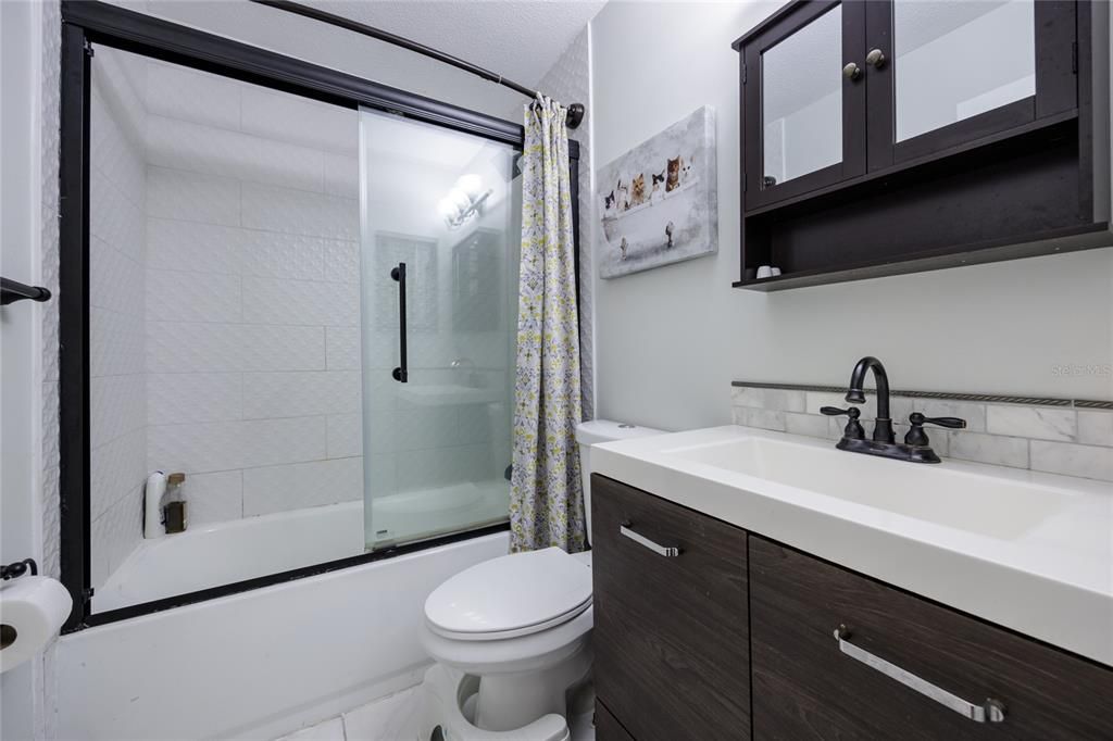 For Sale: $374,000 (4 beds, 2 baths, 1570 Square Feet)