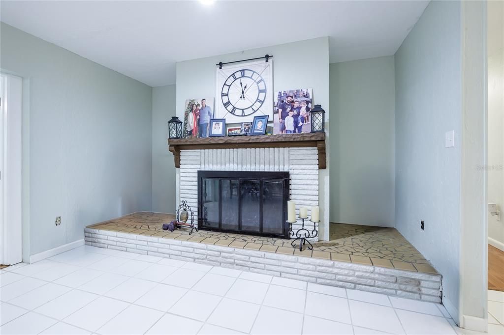 For Sale: $374,000 (4 beds, 2 baths, 1570 Square Feet)