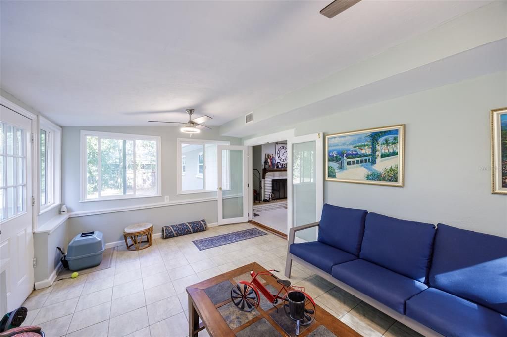 For Sale: $374,000 (4 beds, 2 baths, 1570 Square Feet)