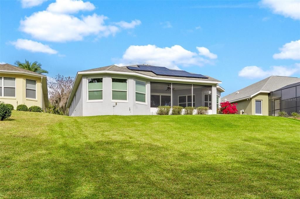 En Venta: $735,000 (3 camas, 2 baños, 2225 Pies cuadrados)