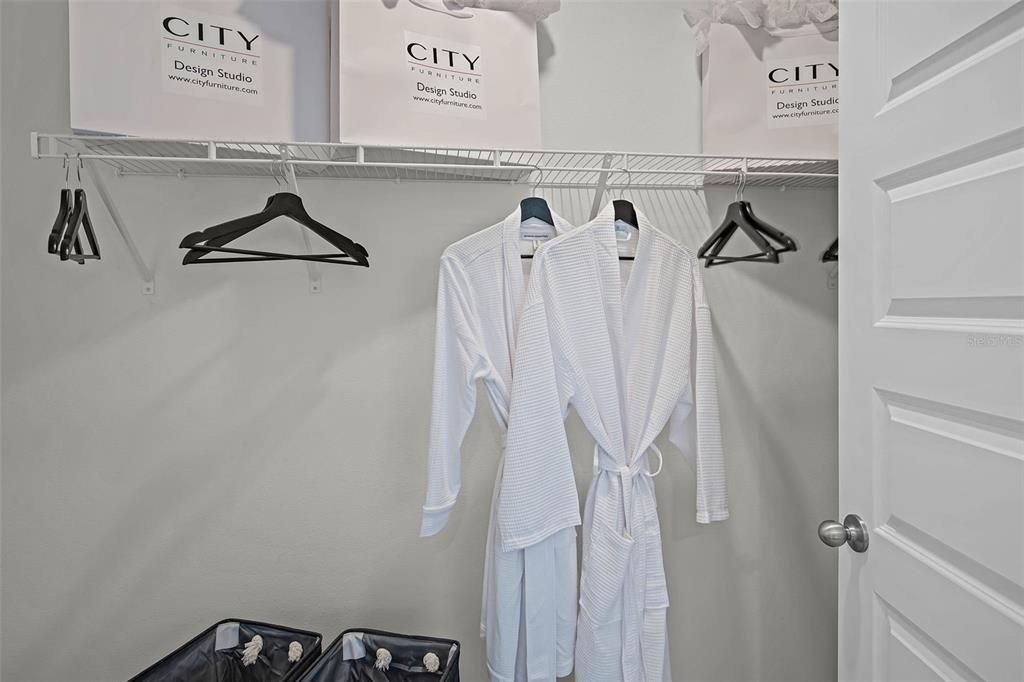 For Sale: $282,990 (4 beds, 2 baths, 1665 Square Feet)