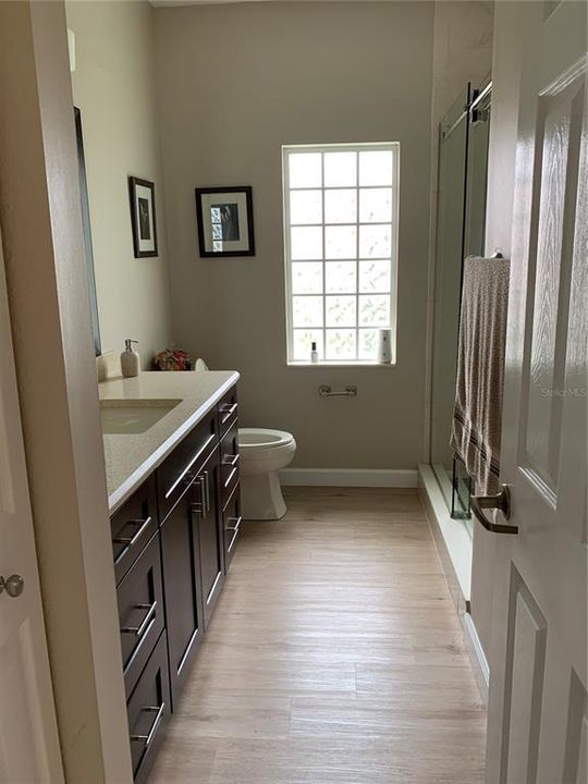 В аренду: $1,800 (2 спален, 2 ванн, 1695 Квадратных фут)