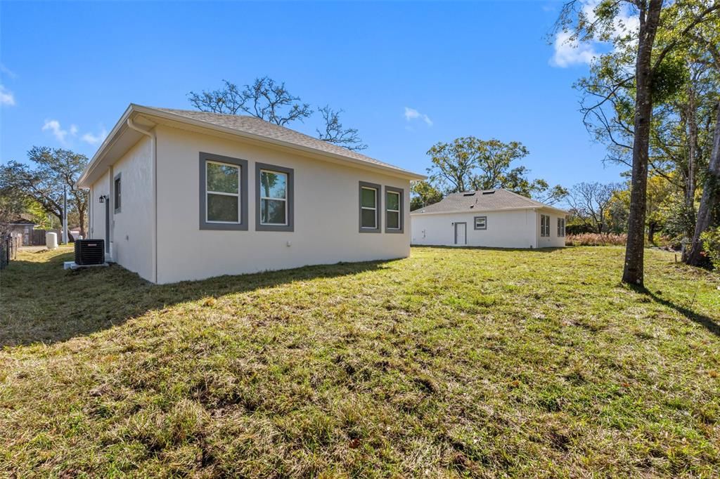 待售: $339,000 (2 贝兹, 2 浴室, 1200 平方英尺)