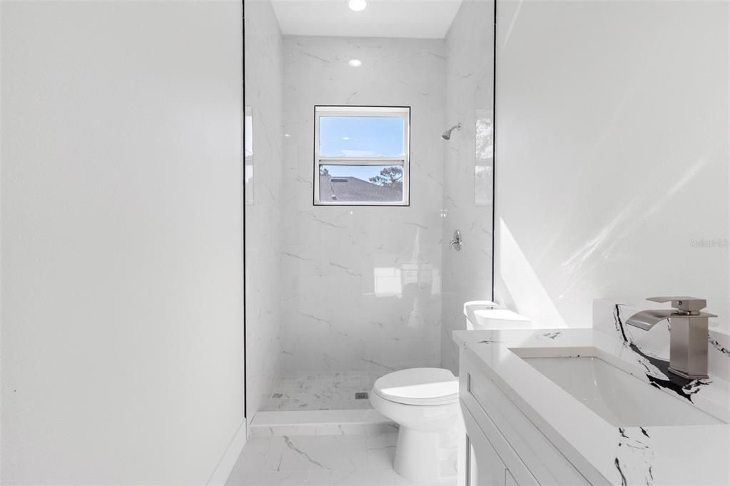 待售: $339,000 (2 贝兹, 2 浴室, 1200 平方英尺)