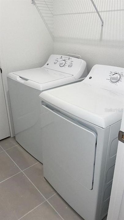 В аренду: $2,200 (4 спален, 2 ванн, 1845 Квадратных фут)