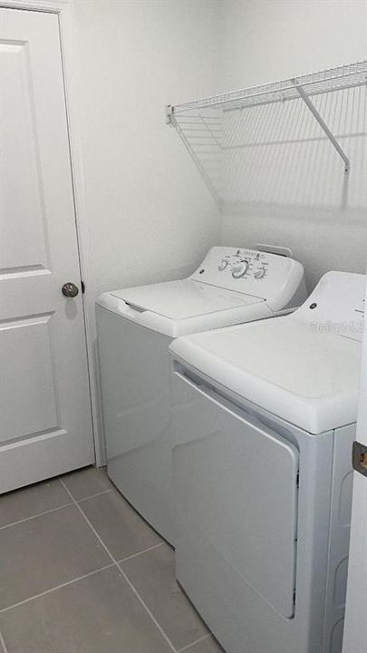 В аренду: $2,200 (4 спален, 2 ванн, 1845 Квадратных фут)