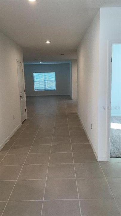 В аренду: $2,200 (4 спален, 2 ванн, 1845 Квадратных фут)