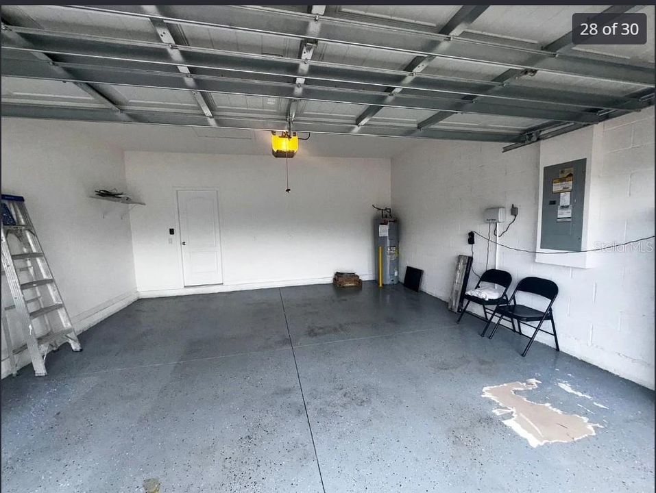 For Rent: $2,899 (4 beds, 2 baths, 2112 Square Feet)