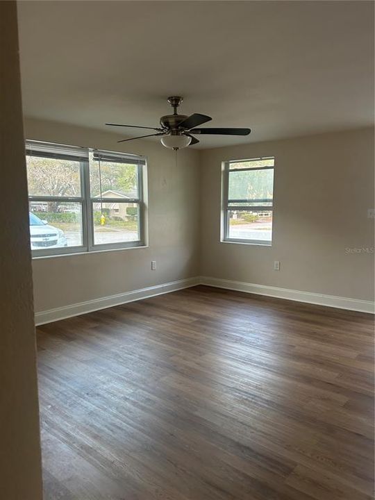 待售: $569,000 (4 贝兹, 0 浴室, 1536 平方英尺)