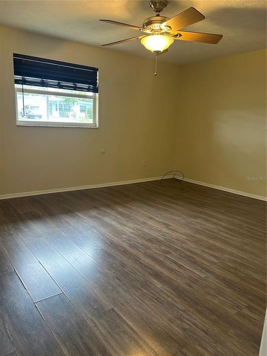 待售: $569,000 (4 贝兹, 0 浴室, 1536 平方英尺)